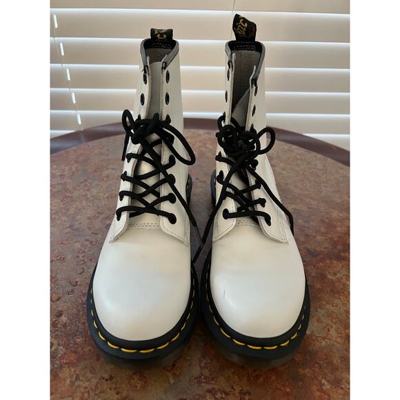 Dr. Martens boot - Picture 2 of 11